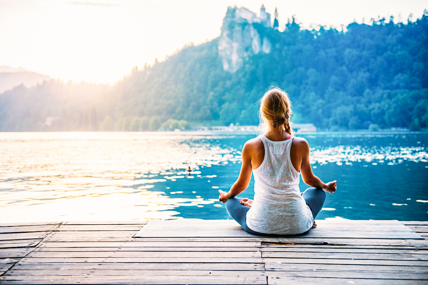 Медитация у воды